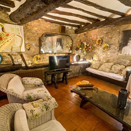 Alojamiento Completo Casa Rural Notari -12 Pax 度假居 *